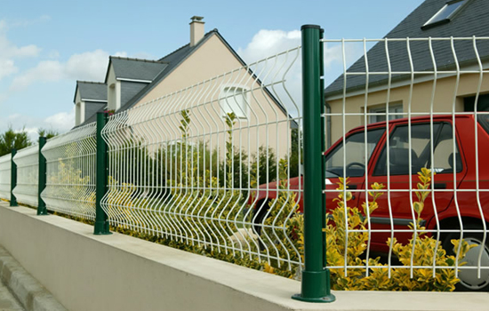 双边护栏网如何搭建