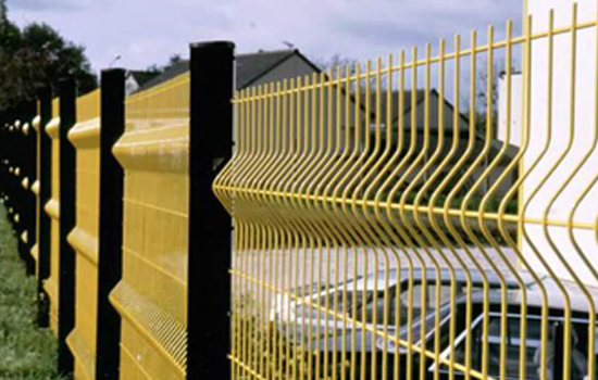 生活当中护栏网随处可见