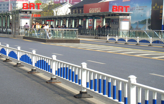 做北京式护栏的常用技术是什么？