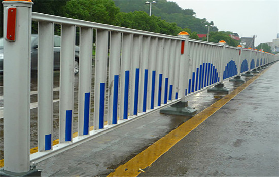 2015铁路线路防护栅栏的价格及质量