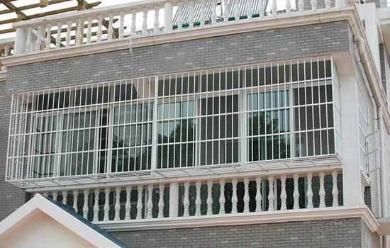 358密纹护栏网的由来