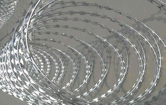 刺铁丝隔离栅围栏的作用