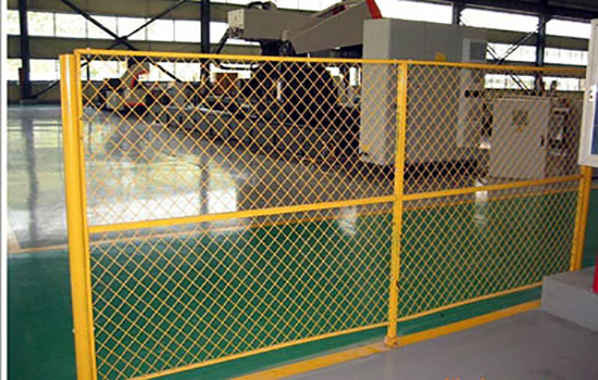 勾花框架护栏网的制作流程