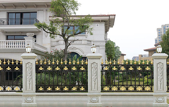 隔离栅安装过程中需要注意的七点